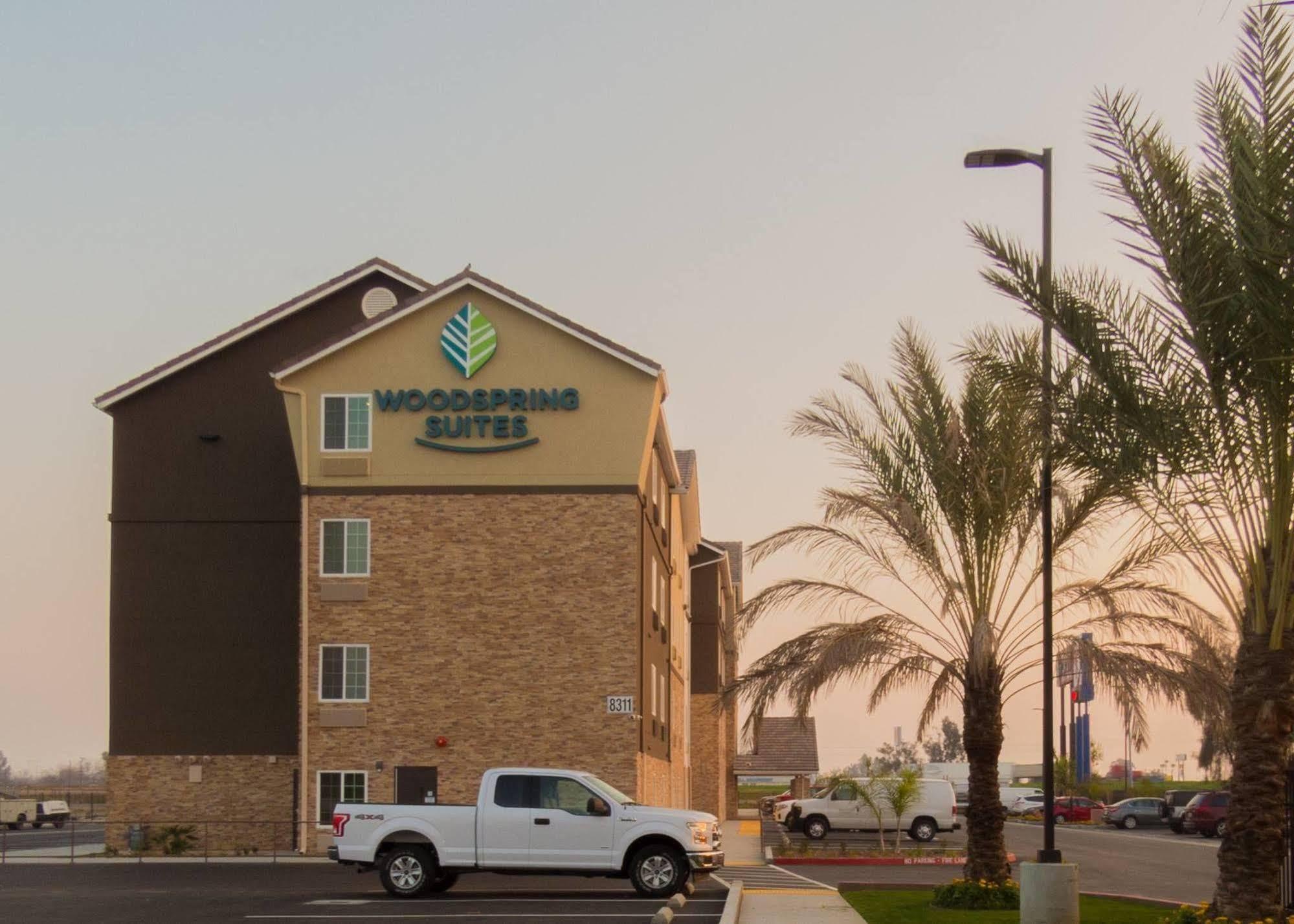 Woodspring Suites Bakersfield East Exterior photo