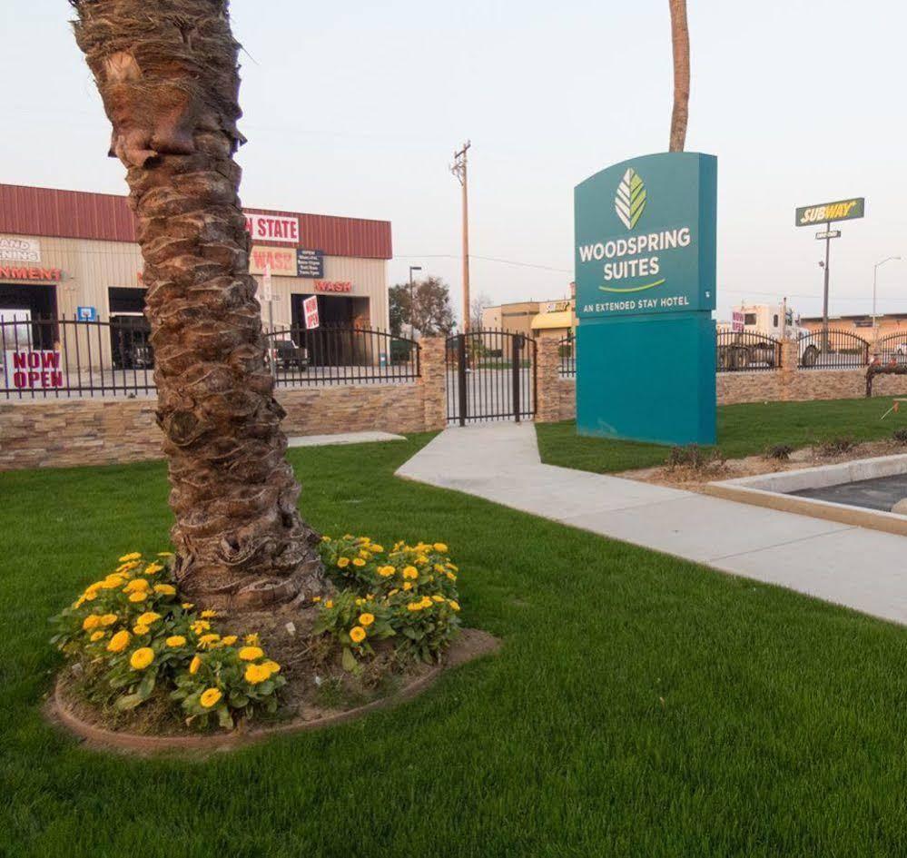 Woodspring Suites Bakersfield East Exterior photo