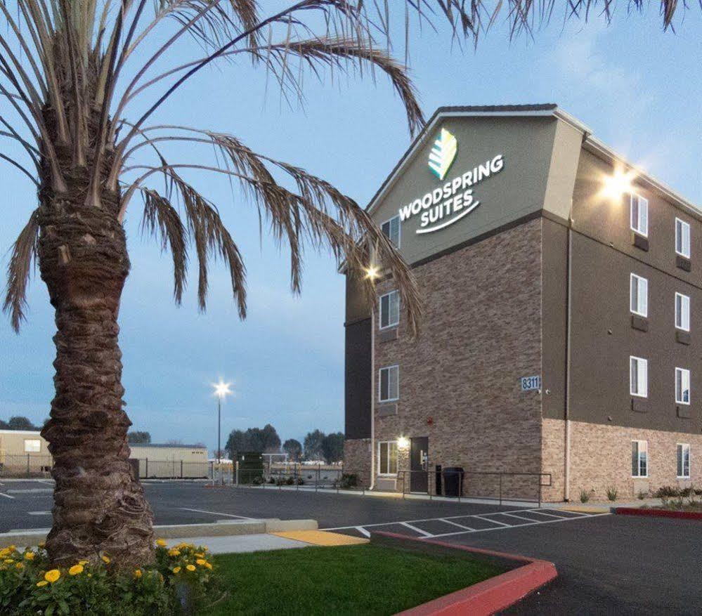 Woodspring Suites Bakersfield East Exterior photo